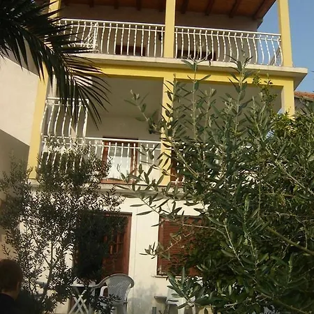 Апартаменты In With Terrace, Air Conditioning, Wifi, Washing Machine 4197-3 *